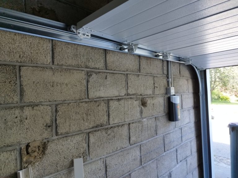 motorisation porte de garage - Électricité - Brest Quimper