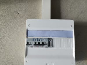 pose tableau pour garage - Électricité - Brest Quimper